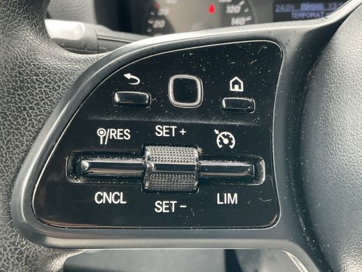 Mercedes-Benz Sprinter 3-Pers 314 2.2 CDI 143PK L2H1 Clima Cruise Audio Trekhaak 3-Persoons ActivLease financial lease
