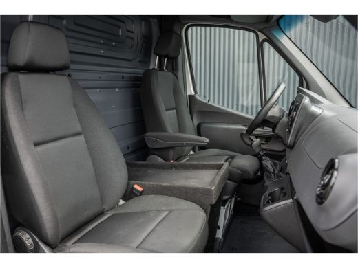 Mercedes-Benz Sprinter 311 CDI RWD L2H2 | Volledig Ingericht | Mbux | Camera | Navi | Climatronic ActivLease financial lease