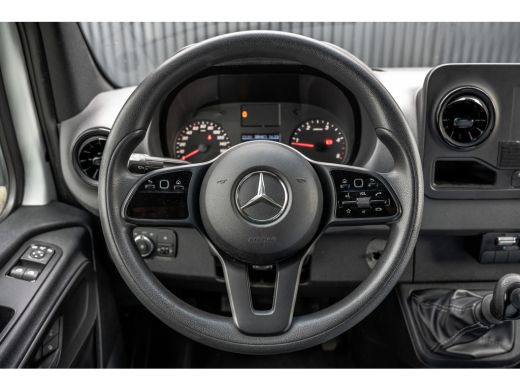 Mercedes-Benz Sprinter 311 CDI RWD L2H2 | Volledig Ingericht | Mbux | Camera | Navi | Climatronic ActivLease financial lease