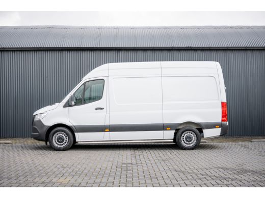 Mercedes-Benz Sprinter 311 CDI RWD L2H2 | Volledig Ingericht | Mbux | Camera | Navi | Climatronic ActivLease financial lease