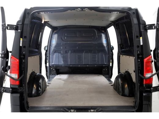Mercedes-Benz Vito 116 CDI 163pk 9G Automaat XL Extra Lang 4x4 ZG2 LED/ACC/2x Schuifdeur 05-2024 ActivLease financial lease