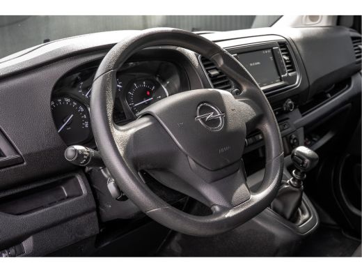 Opel Vivaro 1.5 | 3-Zits | 1e Eigenaar | Camera | Inrichting | Cruise | Airco | Trekhaak ActivLease financial lease