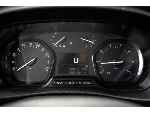 Opel Vivaro 1.5 | 3-Zits | 1e Eigenaar | Camera | Inrichting | Cruise | Airco | Trekhaak ActivLease financial lease