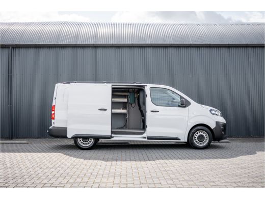 Opel Vivaro 1.5 | 3-Zits | 1e Eigenaar | Camera | Inrichting | Cruise | Airco | Trekhaak ActivLease financial lease