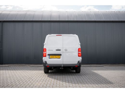 Opel Vivaro 1.5 | 3-Zits | 1e Eigenaar | Camera | Inrichting | Cruise | Airco | Trekhaak ActivLease financial lease