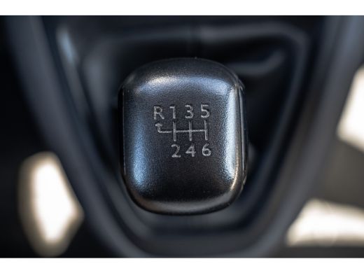 Opel Vivaro 1.5 L2H1 | 3-Zits | 1e Eigenaar | Cruise | PDC | Airco ActivLease financial lease