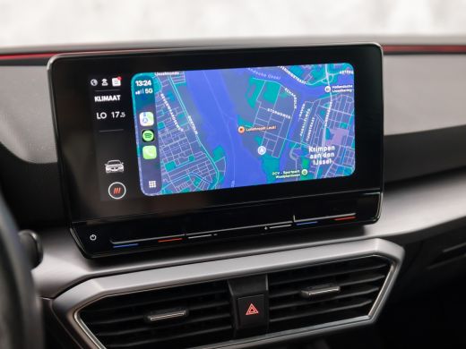 Seat Leon 1.0 TSI FR Sport (APPLE CARPLAY, GROOT NAVI, GETINT GLAS, PARKEERSENSOREN, SPORTSTOELEN, ADAPTIVE... ActivLease financial lease