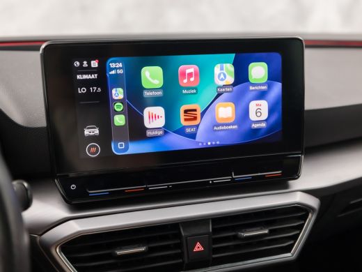 Seat Leon 1.0 TSI FR Sport (APPLE CARPLAY, GROOT NAVI, GETINT GLAS, PARKEERSENSOREN, SPORTSTOELEN, ADAPTIVE... ActivLease financial lease