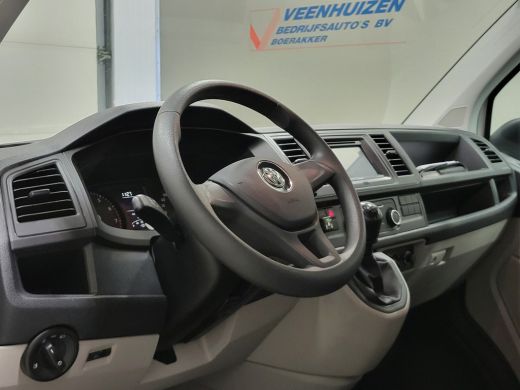 Volkswagen Transporter 2.0TSI L2/H1 9-Personenbus! ActivLease financial lease