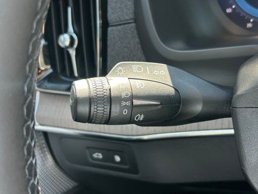 Volvo  XC90 2.0 T8 Plug-in hybrid AWD Ultra Bright | Luchtvering | Trekhaak | 360 camera | HU-Display | Stoel... ActivLease financial lease