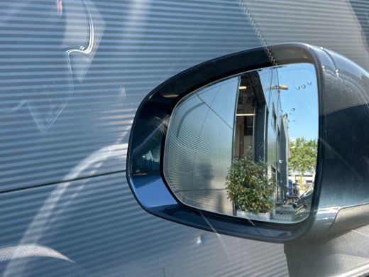 Volvo  XC90 2.0 T8 Plug-in hybrid AWD Ultra Bright | Luchtvering | Trekhaak | 360 camera | HU-Display | Stoel... ActivLease financial lease