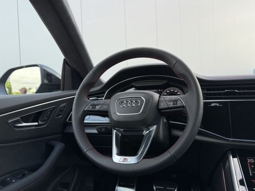 Audi Q8 60 TFSI e 560pk quattro Aero ABT Power pakket | Carbon pakket ActivLease financial lease