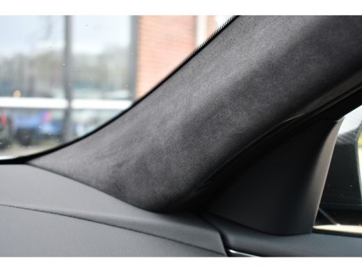 BMW M5 Touring | Kreidegrau Ind. | Ultimate Pack | Keramisch | Pano | Trekh | B&W | DA+ ActivLease financial lease
