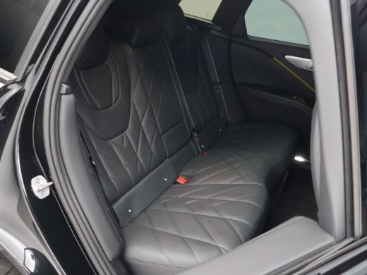 BMW XM PHEV 50e 30 kWh 476 PK *BTW* + 23 INCH | TREKHAAK | DRIVING ASSIST PRO | MASSAGE | HEAD UP ActivLease financial lease