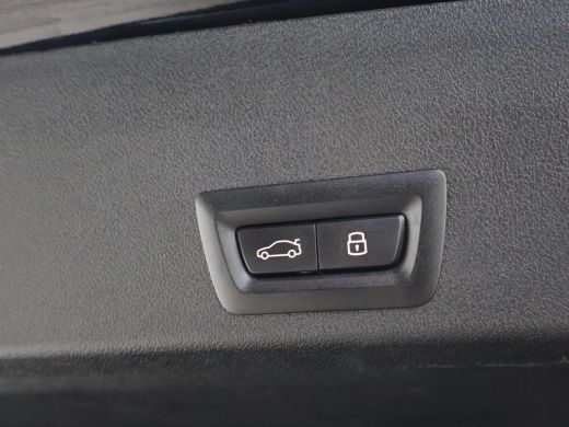 BMW XM PHEV 50e 30 kWh 476 PK *BTW* + 23 INCH | TREKHAAK | DRIVING ASSIST PRO | MASSAGE | HEAD UP ActivLease financial lease