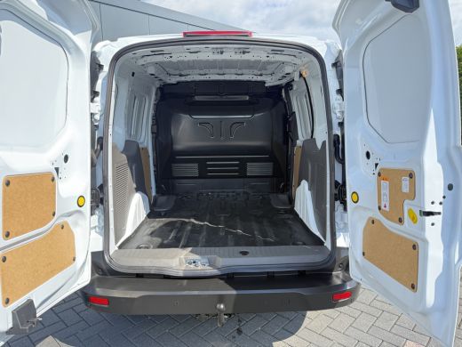 Ford Transit Connect 1.0 Ecoboost 100 PK BENZINE / L1H1 / 1e EIG. / TREKHAAK / CAMERA / PDC / LICHTMETALEN VELGEN ActivLease financial lease