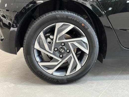 Hyundai i20 1.0 T-GDI Premium | &euro; 2.300,- voorraad voordeel! | Schuif-/kanteldak | Direct leverbaar! | ActivLease financial lease