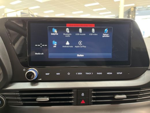 Hyundai i20 1.0 T-GDI Premium | &euro; 2.300,- voorraad voordeel! | Schuif-/kanteldak | Direct leverbaar! | ActivLease financial lease