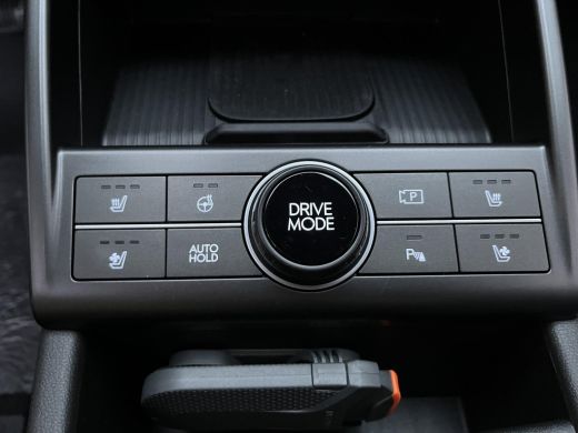 Hyundai Kona 1.6 GDI HEV Premium &euro; 6.650,- VOORRAAD VOORDEEL | Rijklaaprijs! ActivLease financial lease
