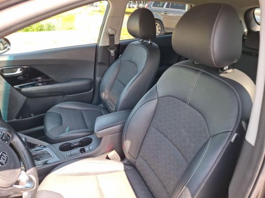 Kia Niro 1.6 GDi Hybrid DynamicLine | Achteruitrijcamera | ActivLease financial lease