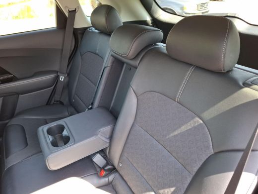Kia Niro 1.6 GDi Hybrid DynamicLine | Achteruitrijcamera | ActivLease financial lease