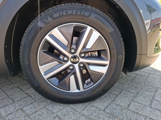 Kia Niro 1.6 GDi Hybrid DynamicLine | Achteruitrijcamera | ActivLease financial lease