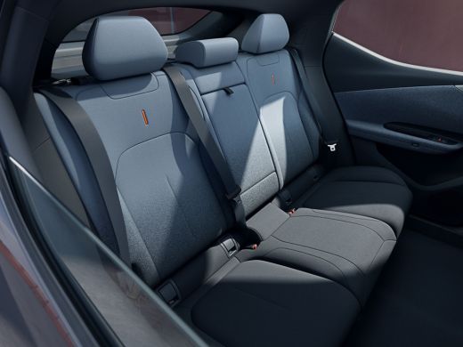 Lynk & Co 02 Core 66 kWh | 11 kW lader | Achteruitrijcamera | Alarmsysteem ActivLease financial lease