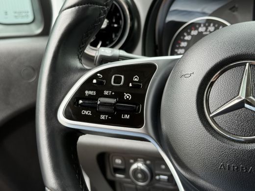Mercedes-Benz eCitan 112 Pro L2H1 / 51 kWh / 6.716 KM / ** RIJKLAAR ** / LED HIGH PERFORMANCE KOPLAMPEN / CAMERA / ECC... ActivLease financial lease