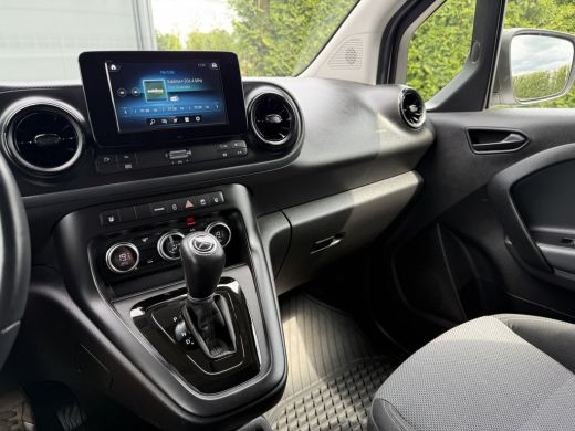 Mercedes-Benz eCitan 112 Pro L2H1 / 51 kWh / 6.716 KM / ** RIJKLAAR ** / LED HIGH PERFORMANCE KOPLAMPEN / CAMERA / ECC... ActivLease financial lease