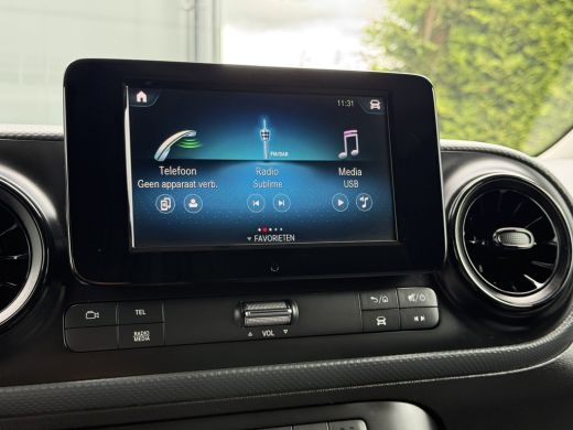 Mercedes-Benz eCitan 112 Pro L2H1 / 51 kWh / 6.716 KM / ** RIJKLAAR ** / LED HIGH PERFORMANCE KOPLAMPEN / CAMERA / ECC... ActivLease financial lease