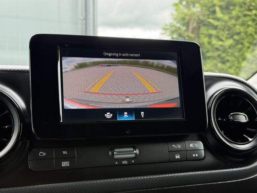 Mercedes-Benz eCitan 112 Pro L2H1 / 51 kWh / 6.716 KM / ** RIJKLAAR ** / LED HIGH PERFORMANCE KOPLAMPEN / CAMERA / ECC... ActivLease financial lease