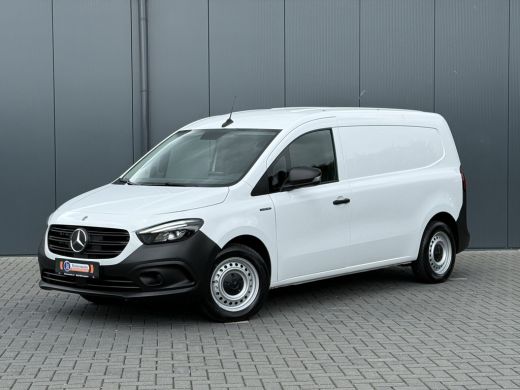 Mercedes-Benz eCitan 112 Pro L2H1 / 51 kWh / 6.716 KM / ** RIJKLAAR ** / LED HIGH PERFORMANCE KOPLAMPEN / CAMERA / ECC... ActivLease financial lease
