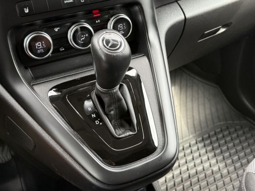 Mercedes-Benz eCitan 112 Pro L2H1 / 51 kWh / 6.716 KM / ** RIJKLAAR ** / LED HIGH PERFORMANCE KOPLAMPEN / CAMERA / ECC... ActivLease financial lease