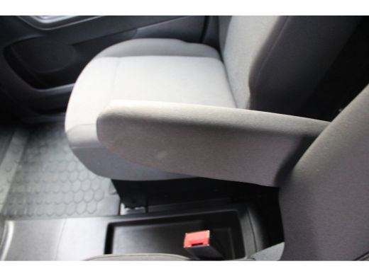Opel Combo-e 50kWh 136 PK | CAMERA | NAVIGATIE | BETIMMERING | VERWARMD STUUR | VOORVERWARMBAAR | APPLE CARPLA... ActivLease financial lease