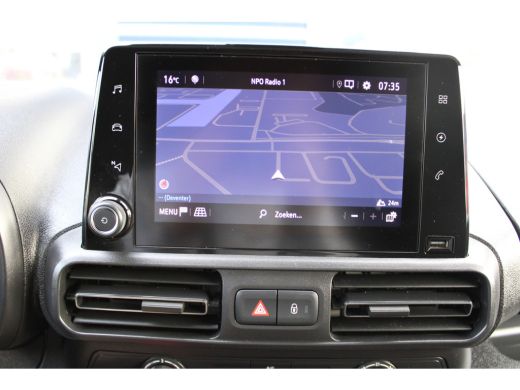 Opel Combo-e 50kWh 136 PK | CAMERA | NAVIGATIE | BETIMMERING | VERWARMD STUUR | VOORVERWARMBAAR | APPLE CARPLA... ActivLease financial lease
