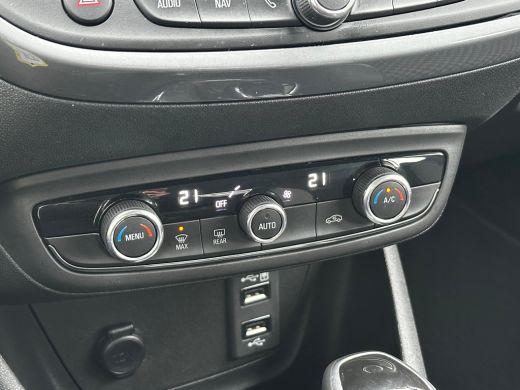 Opel Crossland X 1.2 130 PK Automaat Turbo Innovation | TREKHAAK| LED KOPLAMPEN| PARKEERSENSOREN| NAVIGATIE + APPL... ActivLease financial lease