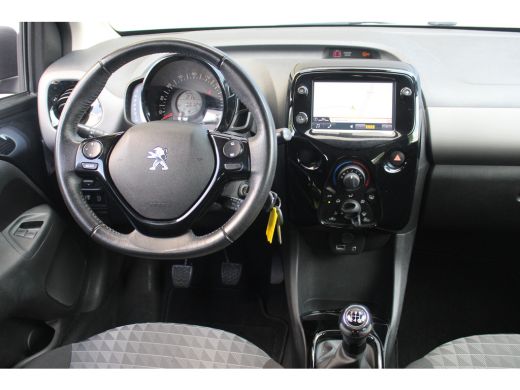 Peugeot 108 1.0 e-VTi Allure | Cruise C. | Navi | Bluetooth | 15" LMV | Elec. Pakket | Cruise C. | Navi | Blu... ActivLease financial lease