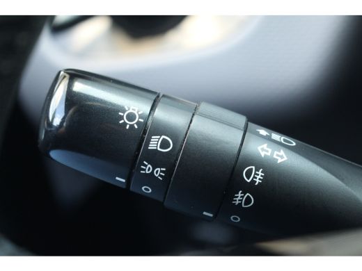 Peugeot 108 1.0 e-VTi Allure | Cruise C. | Navi | Bluetooth | 15" LMV | Elec. Pakket | Cruise C. | Navi | Blu... ActivLease financial lease