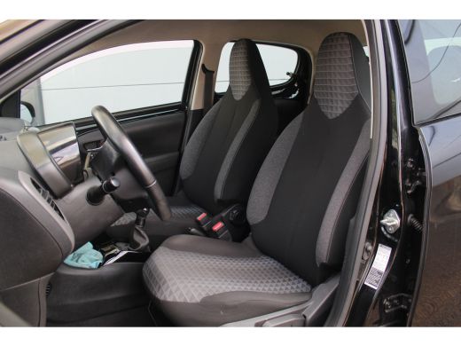 Peugeot 108 1.0 e-VTi Allure | Cruise C. | Navi | Bluetooth | 15" LMV | Elec. Pakket | Cruise C. | Navi | Blu... ActivLease financial lease