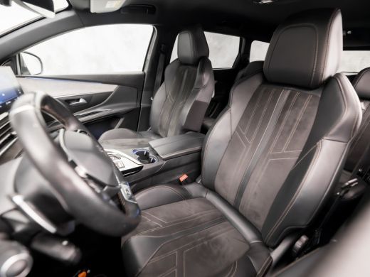 Peugeot 5008 1.2 PureTech GT 7 Persoons Automaat (APPLE CARPLAY, 1e EIGENAAR, GROOT NAVI, LEDER/ALCANTARA, 360... ActivLease financial lease