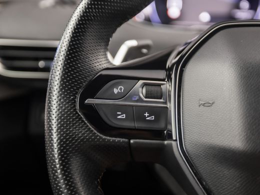 Peugeot 5008 1.2 PureTech GT 7 Persoons Automaat (APPLE CARPLAY, 1e EIGENAAR, GROOT NAVI, LEDER/ALCANTARA, 360... ActivLease financial lease