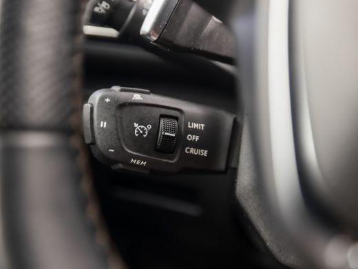 Peugeot 5008 1.2 PureTech GT 7 Persoons Automaat (APPLE CARPLAY, 1e EIGENAAR, GROOT NAVI, LEDER/ALCANTARA, 360... ActivLease financial lease