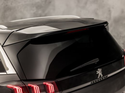 Peugeot 5008 1.2 PureTech GT 7 Persoons Automaat (APPLE CARPLAY, 1e EIGENAAR, GROOT NAVI, LEDER/ALCANTARA, 360... ActivLease financial lease