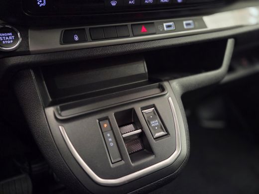 Peugeot e-Expert EV L3 DC 75 kWh STX Special Edition, trekhaak, camera, apple carplay, keyless, tot 8 jaar garantie ActivLease financial lease