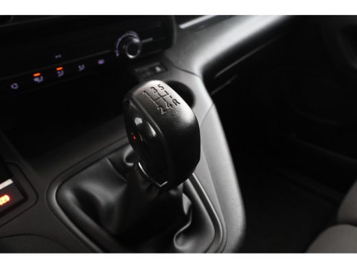 Peugeot Partner 1.5 BlueHDI Pro Long Imperial, Apple carplay, Navigatie ActivLease financial lease