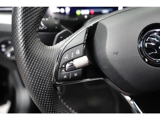 Skoda Superb Combi 1.4 IV Sportline 204 pk 6-DSG | Achteruitrijcamera | Elektrische Stoelen | Apple Carplay | ActivLease financial lease