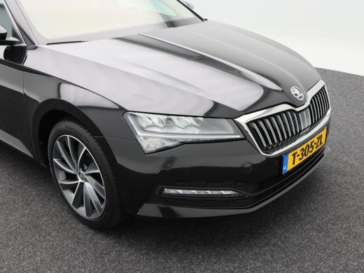 Skoda Superb Combi 1.5 TSi 150 Pk Automaat Business Edition | Stoelverwarming | Adaptive Cruise | Climatronic ... ActivLease financial lease