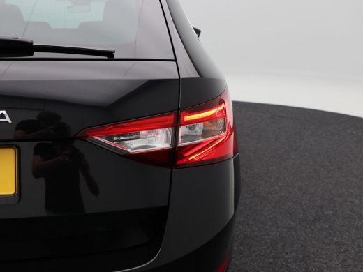 Skoda Superb Combi 1.5 TSi 150 Pk Automaat Business Edition | Stoelverwarming | Adaptive Cruise | Climatronic ... ActivLease financial lease
