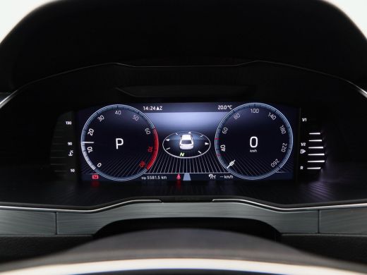 Skoda Superb Combi 1.5 TSi 150 Pk Automaat Business Edition | Stoelverwarming | Adaptive Cruise | Climatronic ... ActivLease financial lease