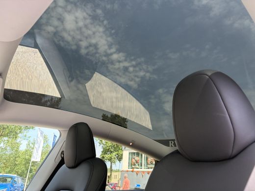 Tesla Model Y Long Range AWD 75 kWh SOH 95% | TESLA FABRIEKSGARANTIE TOT 2028/ 80.000KM! | FABRIEKSGARANTIE OP ... ActivLease financial lease